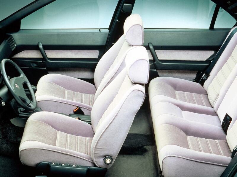 Alfa Romeo 164: guarda la gallery 13