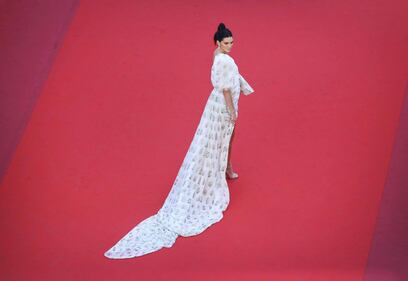 Sulla Coisette il velo di Kendall Jenner 19