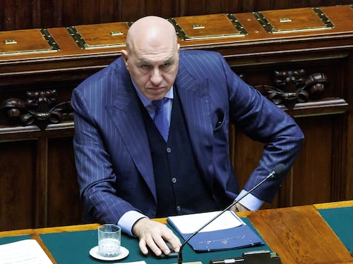 Perquisita la Difesa: 26 indagati. L'esposto è partito dal ministero