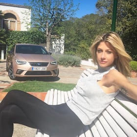 Maddalena Corvaglia sexy mamma single 8