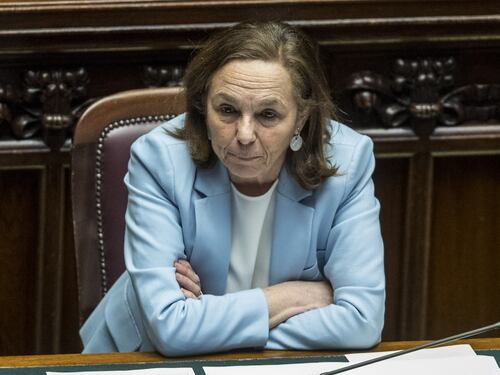 Lamorgese ammette: "Sbarchi aumentati". Ma la Lega attacca: "Sanatoria criminale"