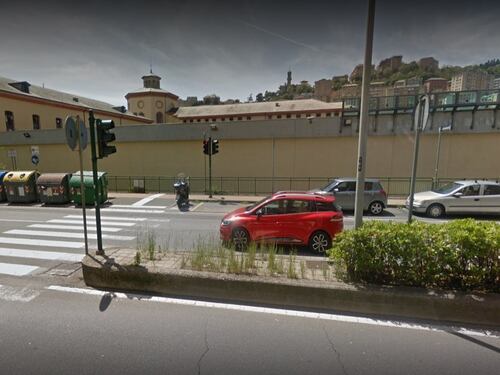 Genova, agenti aggrediti da detenuti stranieri finiscono in ospedale