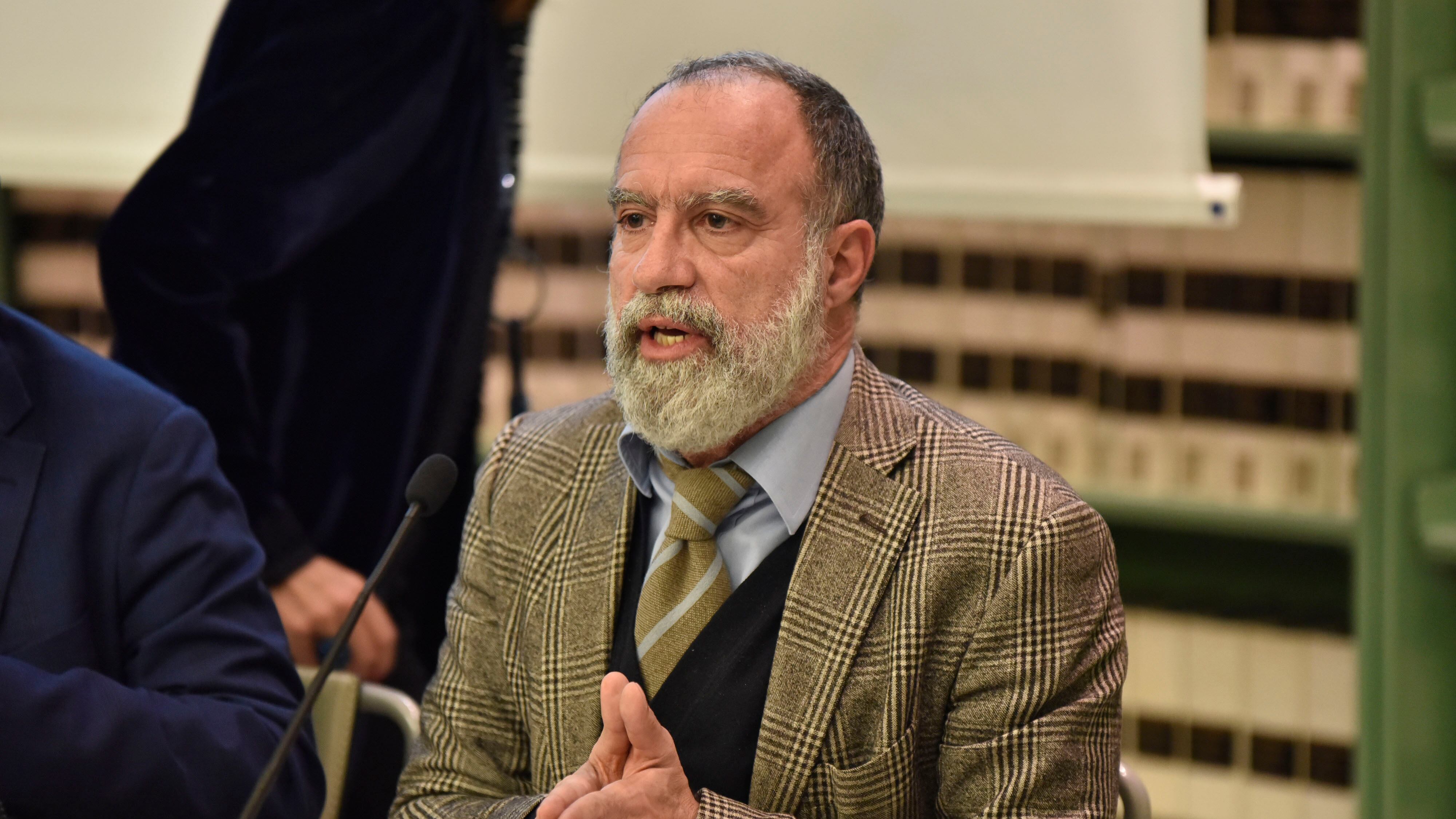 Bufera su De Angelis. Lui rilancia: "Pronto al rogo". Rocca: "Valuterò il caso"
