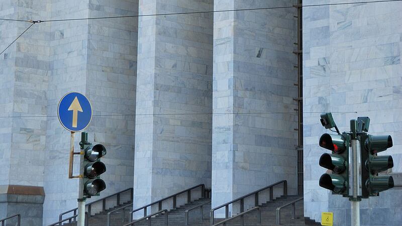 Il caso Palagiustizia a Milano. Quel bunker dove si dice solo No