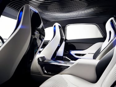 C-X17: anche Jaguar ha la sua crossover 11