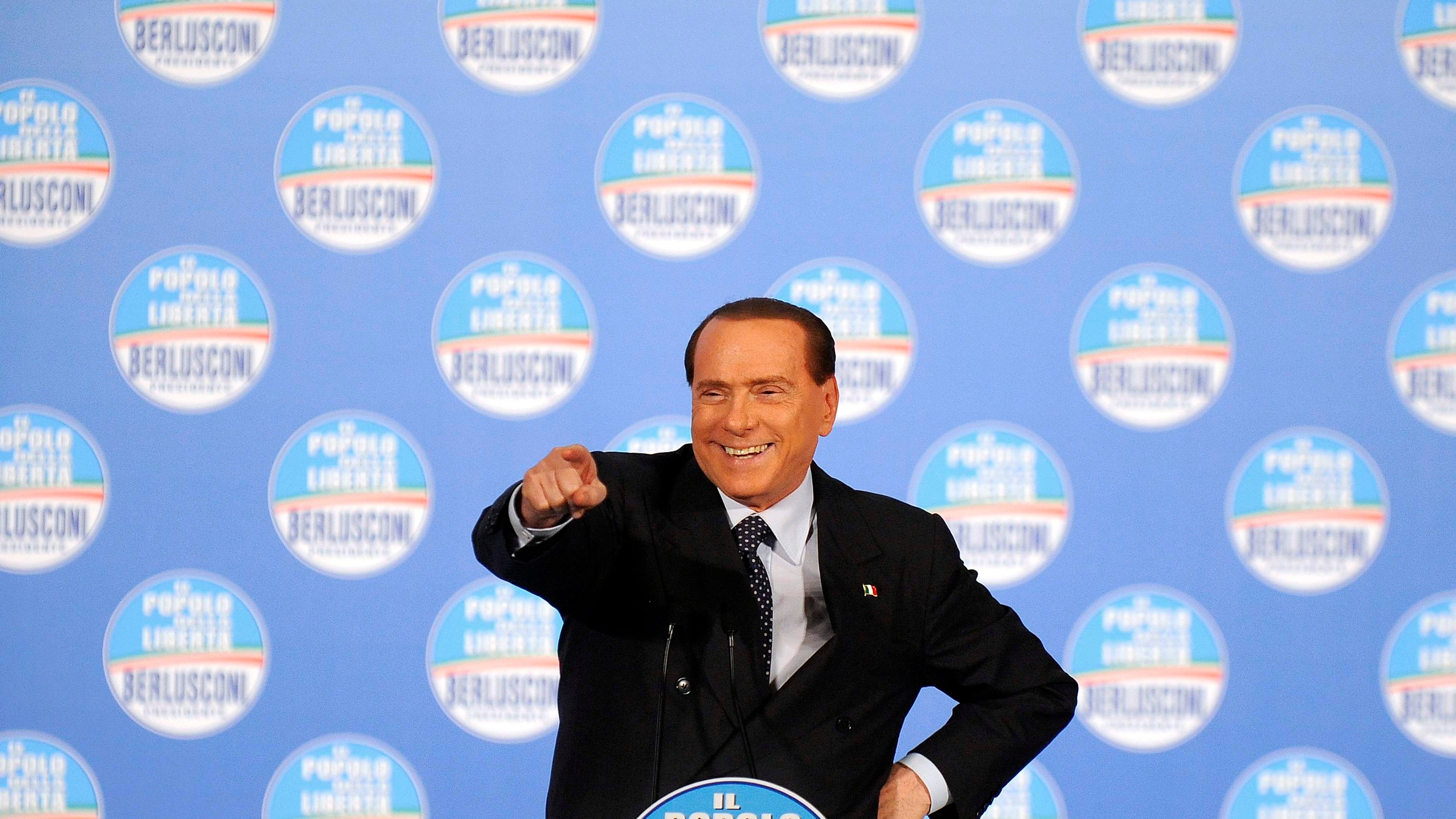 Berlusconi smaschera Grillo: "Pericolo per la democrazia"