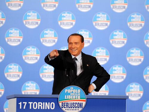 Berlusconi smaschera Grillo: "Pericolo per la democrazia"