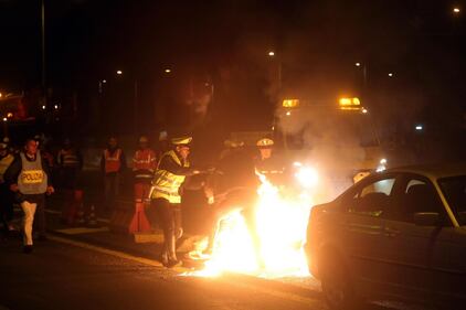 Monza, imprenditore protesta dandosi fuoco 2