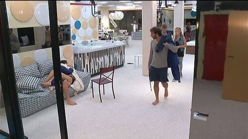 Grande Fratello 14, prime alleanze, baci, flirt 8