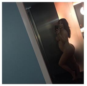 Kim Kardashian nuda su Instagram: foto 19