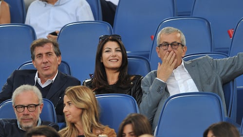 Ilaria D'Amico e Gigi Buffon, passione in piscina e pancino sospetto 16