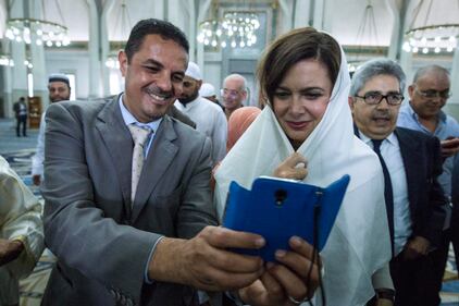 La Boldrini in visita alla moschea di Roma: "Islam religione di pace" 11