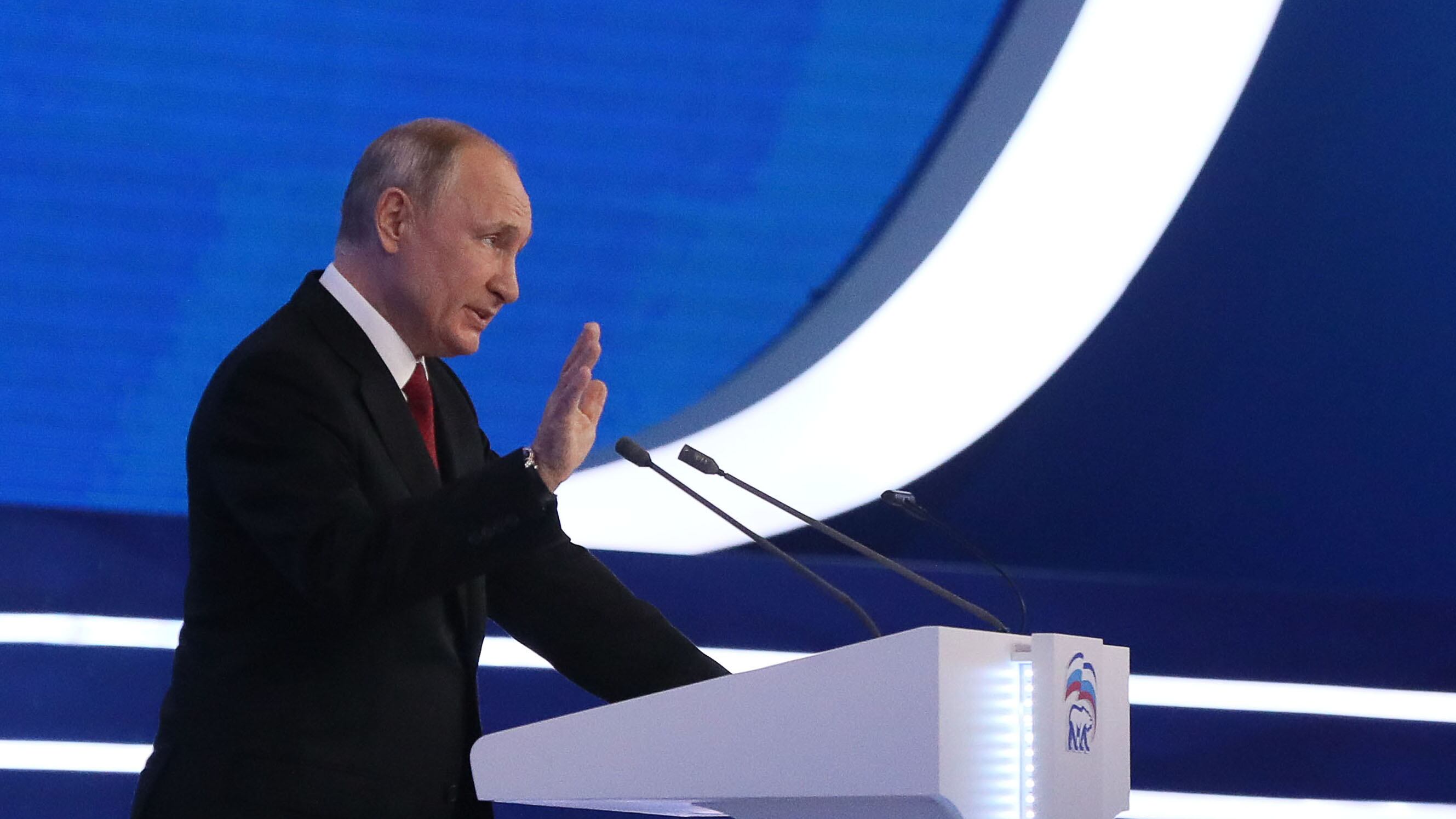 Soldati russi nel Donbass ma Mosca smentisce. L'Ue: "Via dall'Ucraina"
