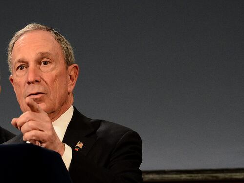 Bloomberg scalda i motori: "Valuto corsa alla Casa Bianca"
