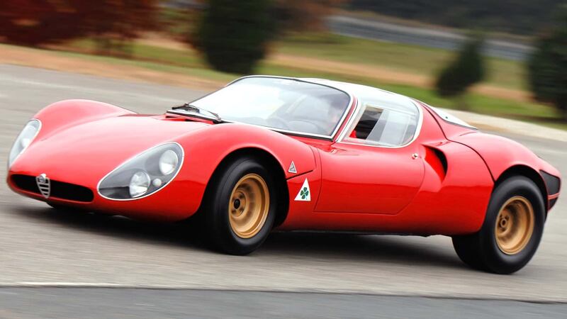 Alfa Romeo 33 Stradale, guarda tutte le foto 1