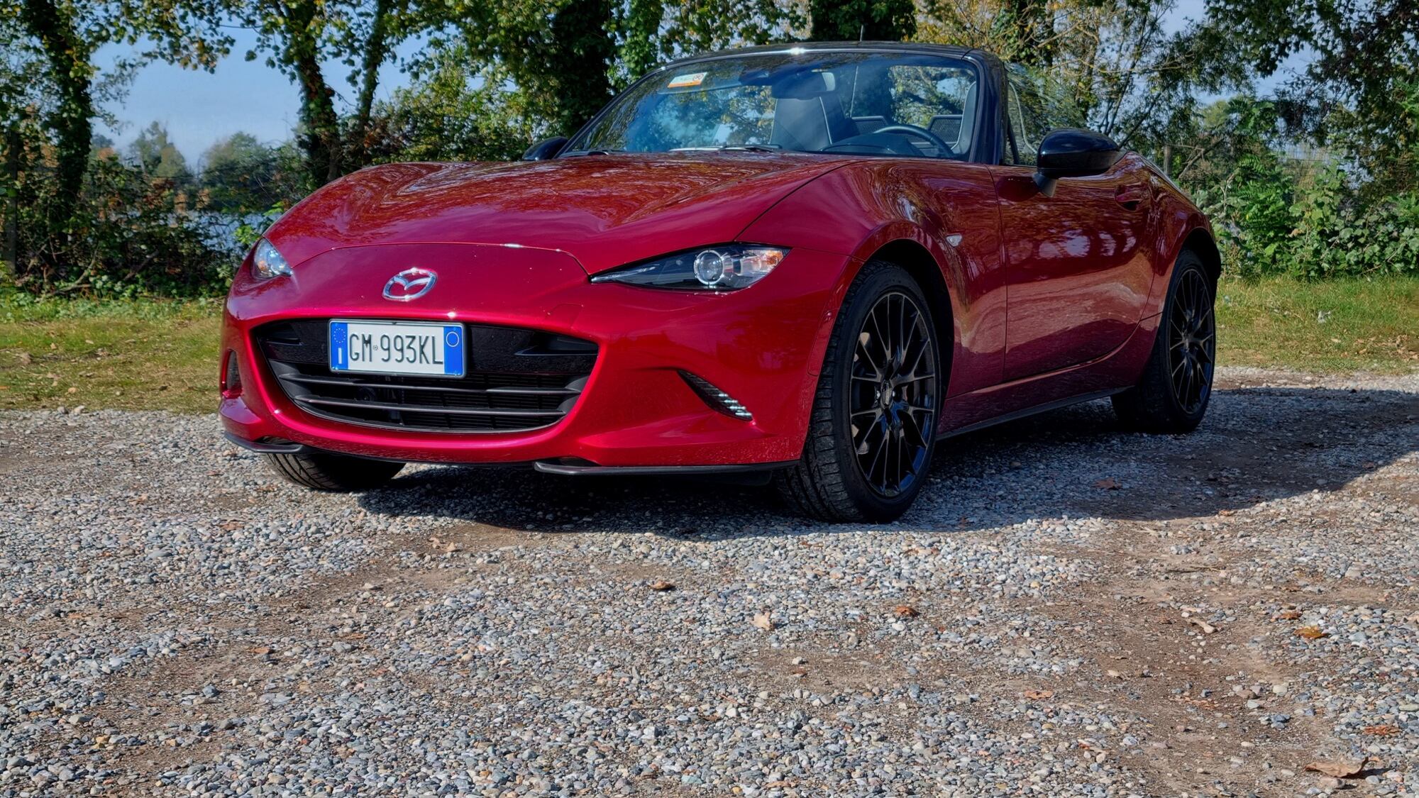 Mazda MX-5 2023: sfiziosa, divertente e accessibile: la nostra prova su strada