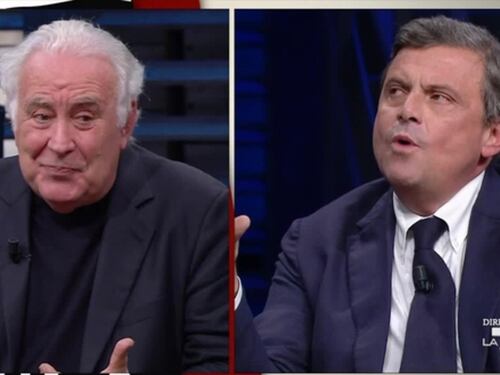 "Potevo venire anch'io...", "Stupido". È scontro tra Santoro e Calenda