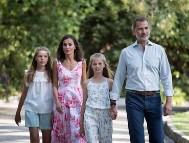 I reali di Spagna a Palma di Maiorca, consueto ritratto di famiglia 1