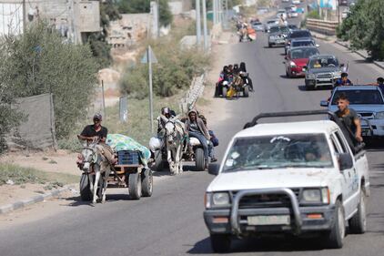 Fuga da Gaza, le immagini dell'evacuazione 12