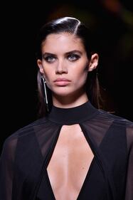 Sara, la top model che ha stregato le passerelle di Parigi 18
