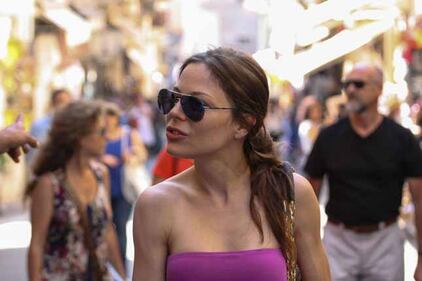 Naike Rivelli nuda sull'ulivo cita Italo Calvino 28