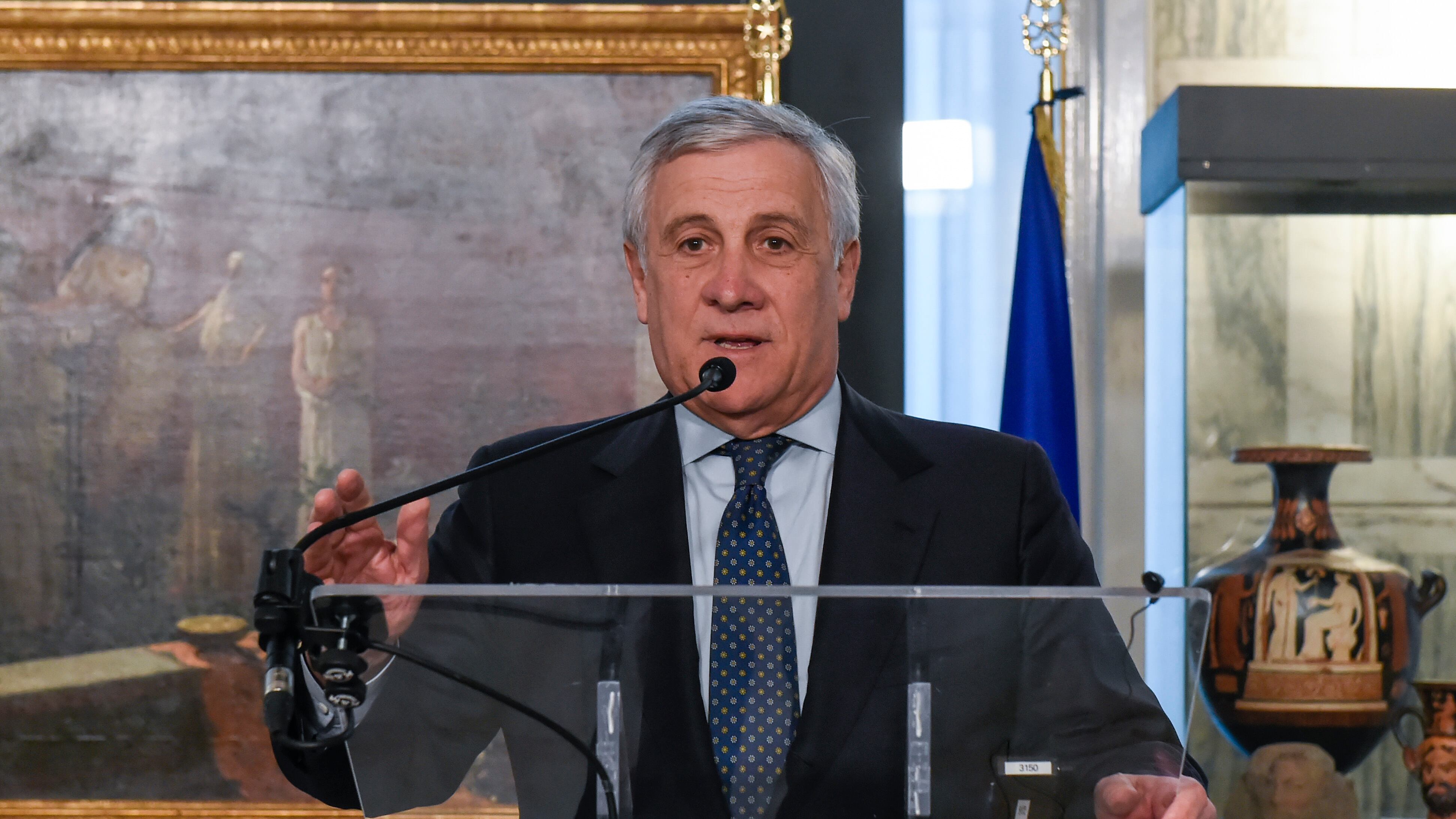Tajani dà il calcio d'inizio del G7 italiano. Telefonata con Blinken: "Legame solido"