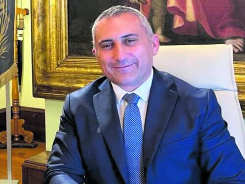 Sedi chiuse e voti evaporati nell'ex feudo. Il "campo largo" fa flop anche in Lucania