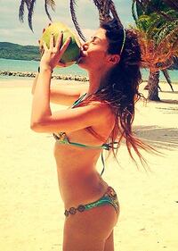 Scatti hot dai Tropici 7
