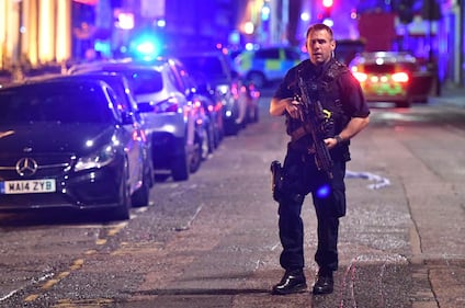 Londra, attacco sul London Bridge 2