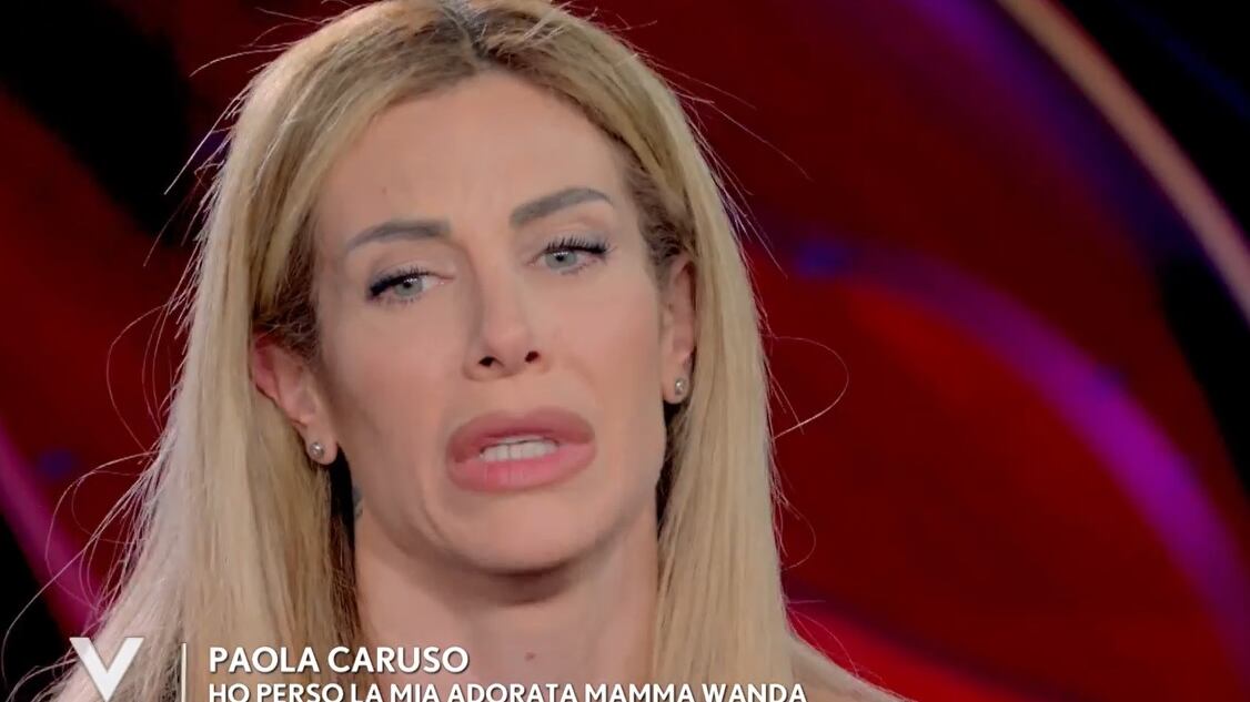 Paola Caruso in lacrime a Verissimo: "Mamma è morta all'improvviso, quando me l'hanno detto pensavo fosse uno scherzo"