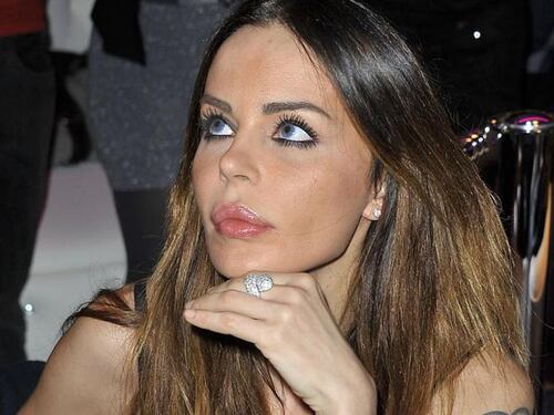 Nina Moric ironizza sulla rissa di Belen Rodriguez: #jesuisDandolo