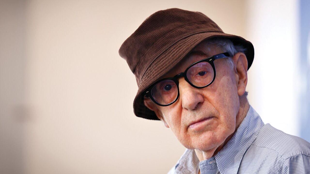 Tra cinema e amori la vita di un artista impareggiabile (sul filo dell'ironia)