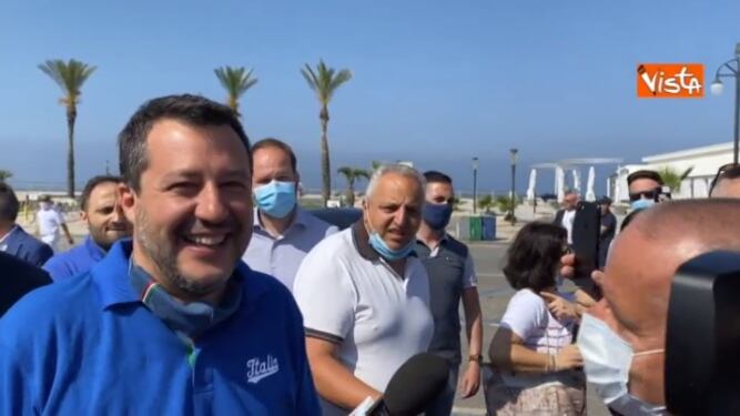 Salvini torna a Mondragone: "Senza teppisti ascolto i cittadini"