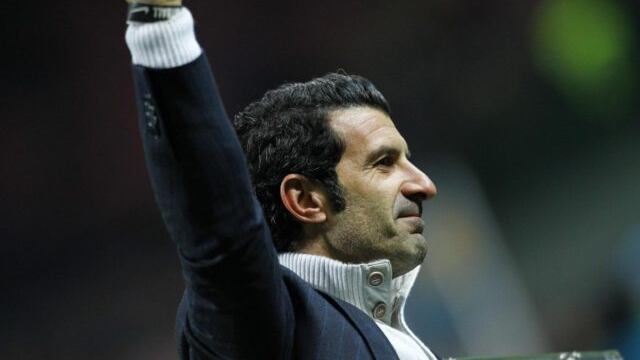 Figo duro con Mancini: "Mi ha umiliato ai tempi dell'Inter"