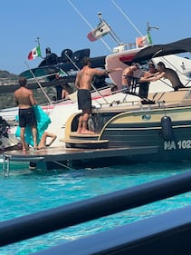 Stefano De Martino, vacanze in Corsica 10