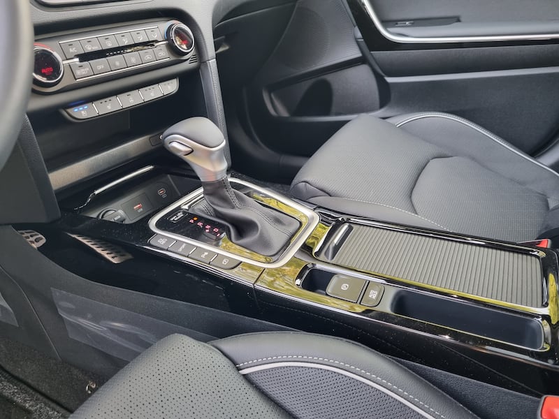 Kia XCeed PHEV: guarda le foto del crossover plug-in 11