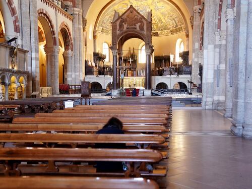 Le chiese abbandonate. E la fede resta prigioniera