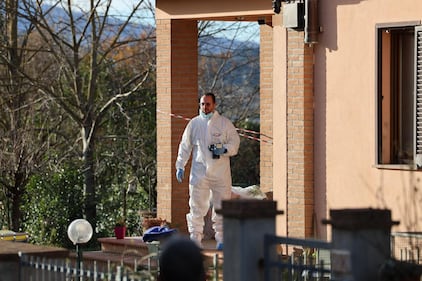 Spara alla compagna e si uccide: femminicidio-suicidio a Città della Pieve 4