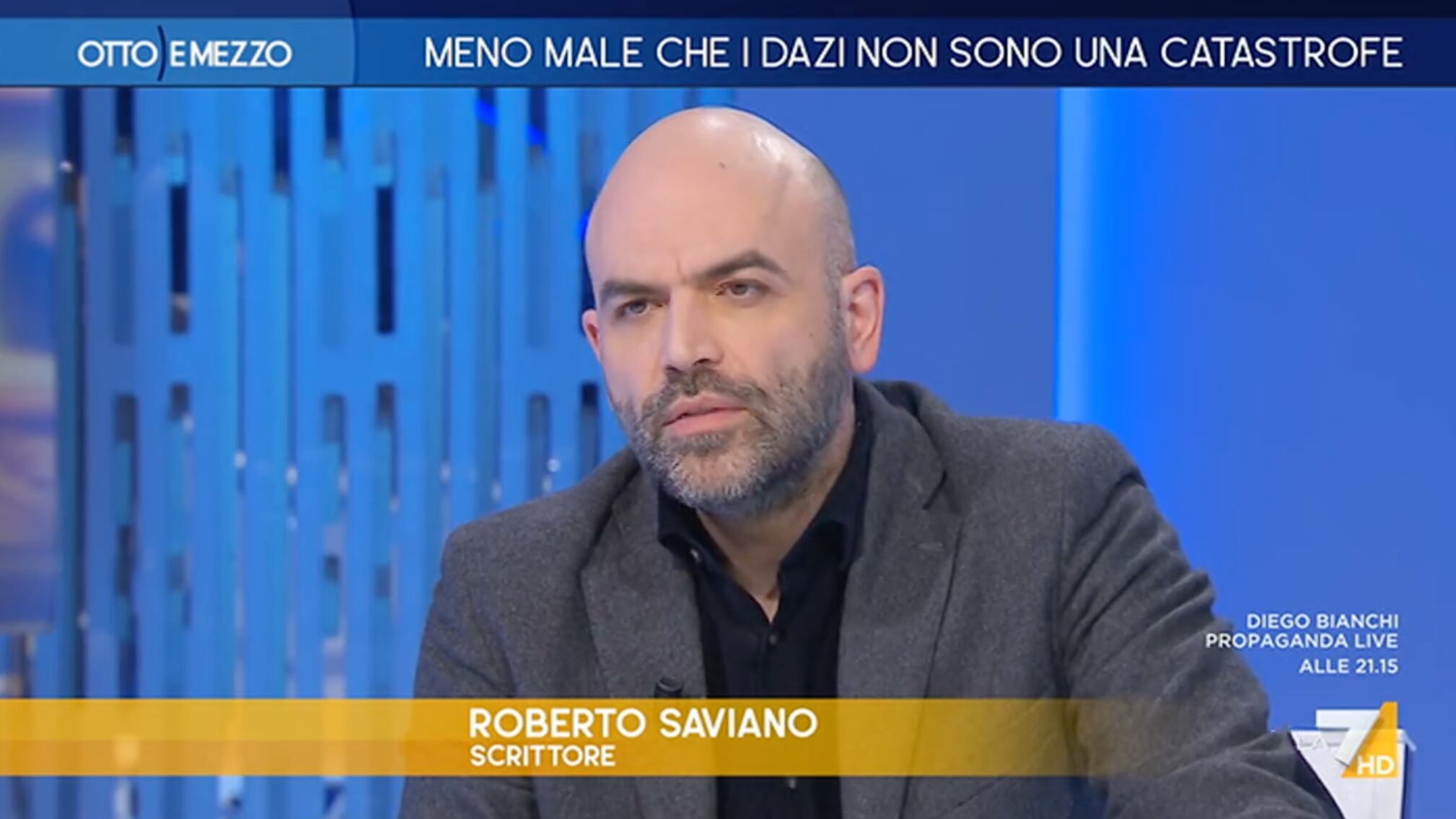La sparata di Saviano su Meloni, compra Usa compra e Totti: quindi, oggi...