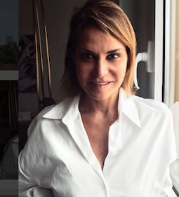 Simona Ventura sexy in vacanza 7