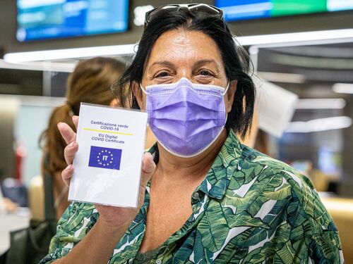 Green Pass per i genitori: cosa cambia a scuola. Rischio multe