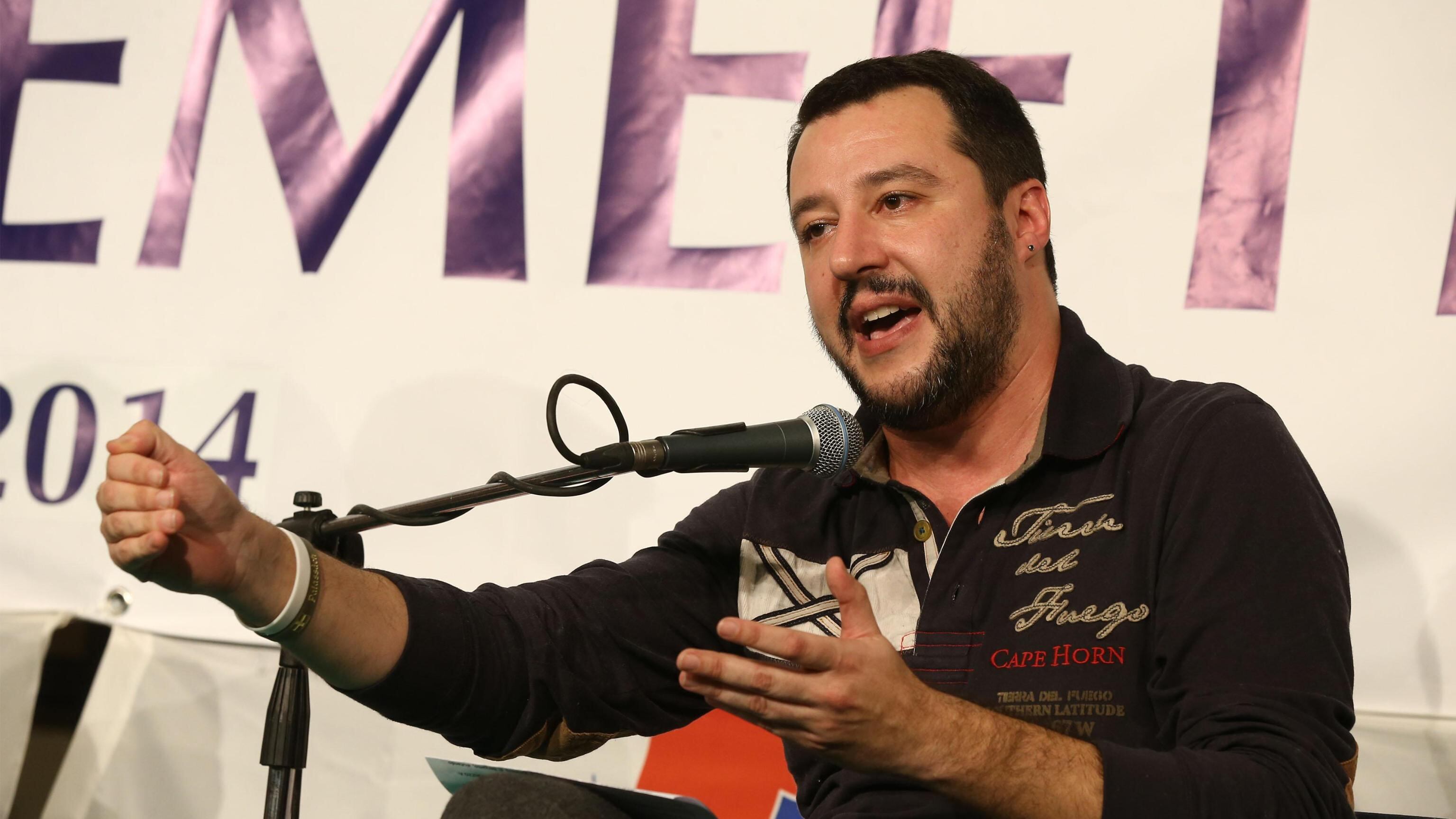 Salvini furioso con la Boschi: "Voglio i delinquenti in galera e mi sento dare del fascista"