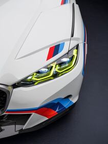 Nuova Bmw 3.0 CSL, edizione limitata. Ecco le immagini 4