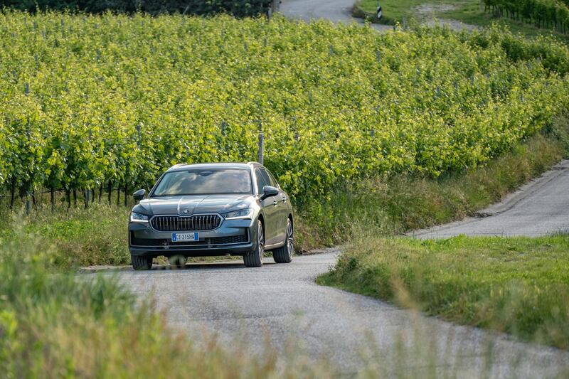Skoda Superb, guarda la gallery 5