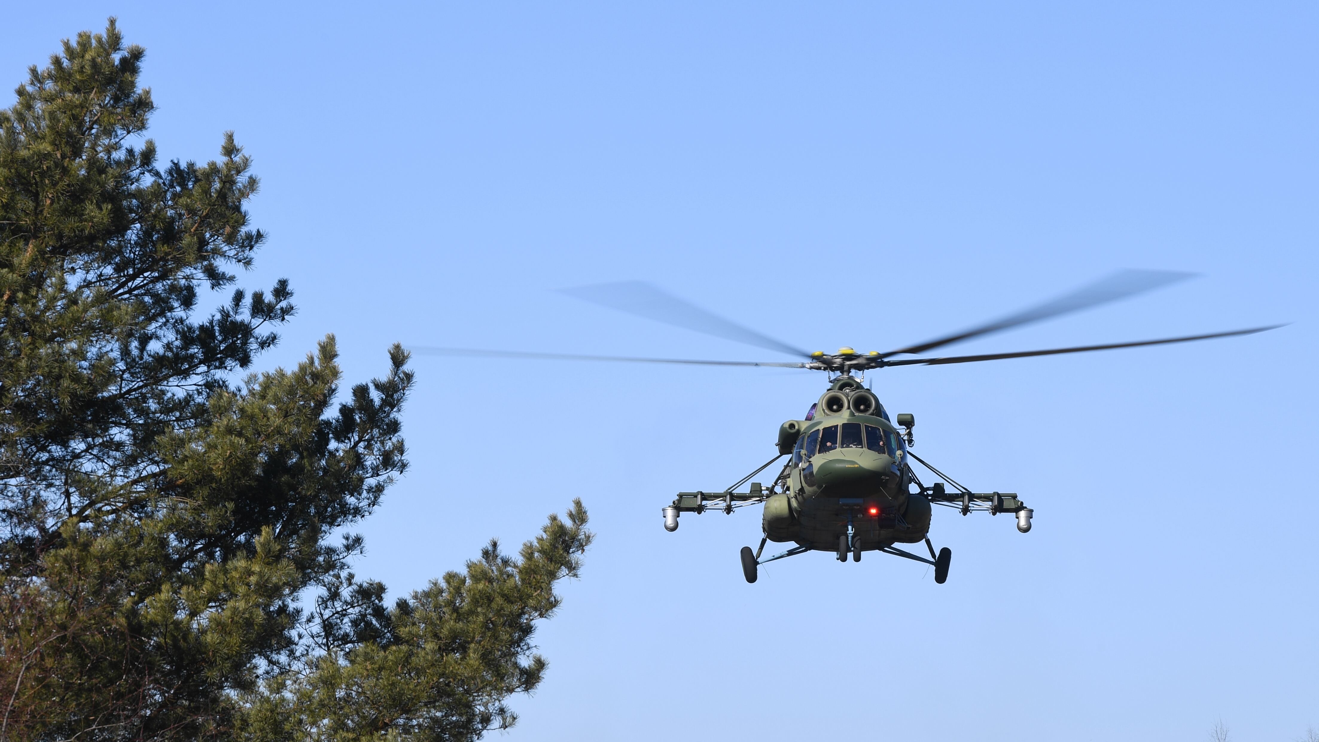 "Hanno violato lo spazio aereo". La Bielorussia convoca l'ambasciatore polacco: sale la tensione in Europa