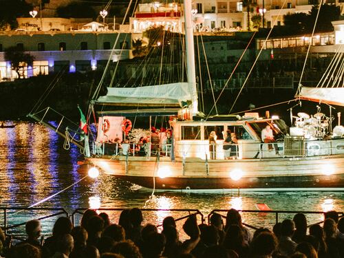 Canzoni che navigano. Così la musica d'autore arriva a "Porto Rubino"