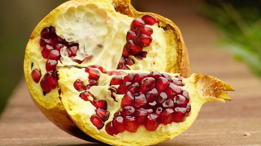 Cuore, stomaco, ossa, muscoli, pelle e difese immunitarie: tutti i benefici della melagrana