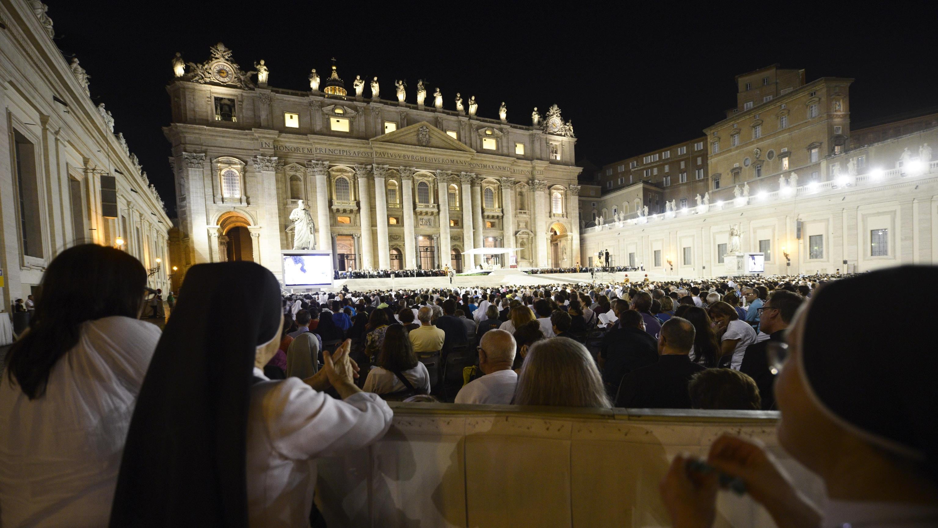 Digiuno per la pace, Papa in piazza "La guerra porta solo morte"