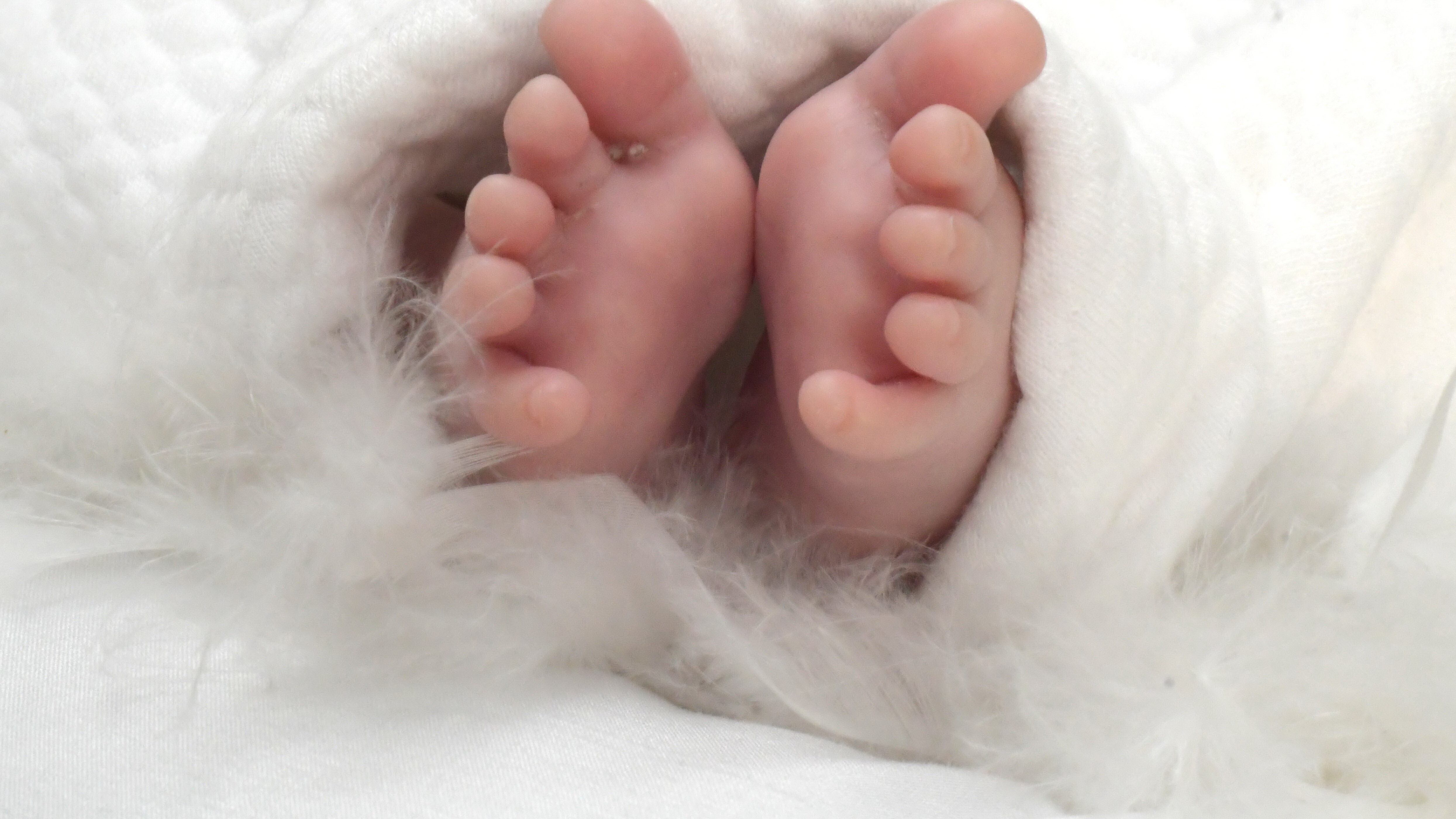 Cile, autorità distribuiscono contraccettivi "difettosi": centinaia di donne incinte