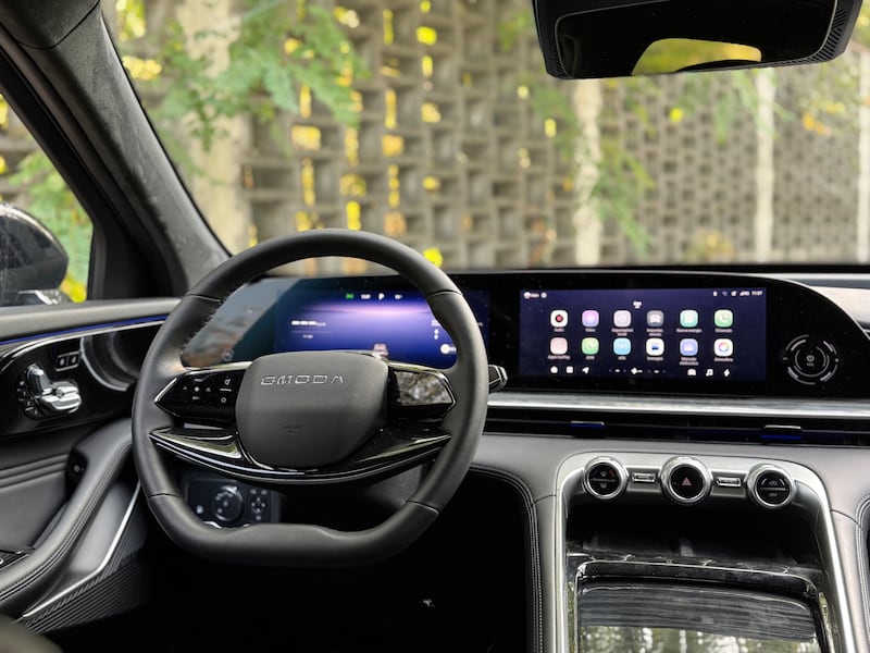 Omoda 9: guarda la gallery del nuovo maxi SUV ibrido cinese 12